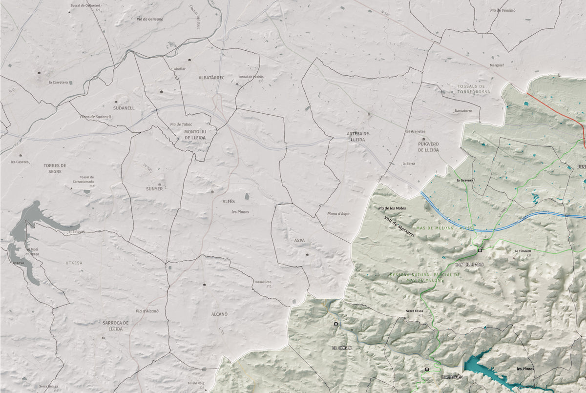 Mapa de relieve de las Garrigues, con el territorio en color y el entorno en blanco. Detalle de la zona superior izquierda. 61 × 91 cm. Estilo Cartográfico.