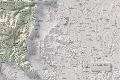 Mapa de relleu de la Garrotxa, amb el territori en color i l’entorn en blanc. Detall de la part inferior dreta. 61 × 91 cm. Estil Cartogràfic.