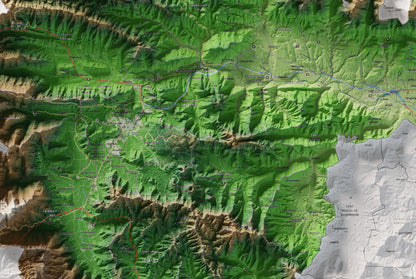 Mapa de relleu de la Garrotxa, amb el territori en color i l’entorn en blanc. Detall de la part central. 61 × 91 cm. Estil Clàssic.