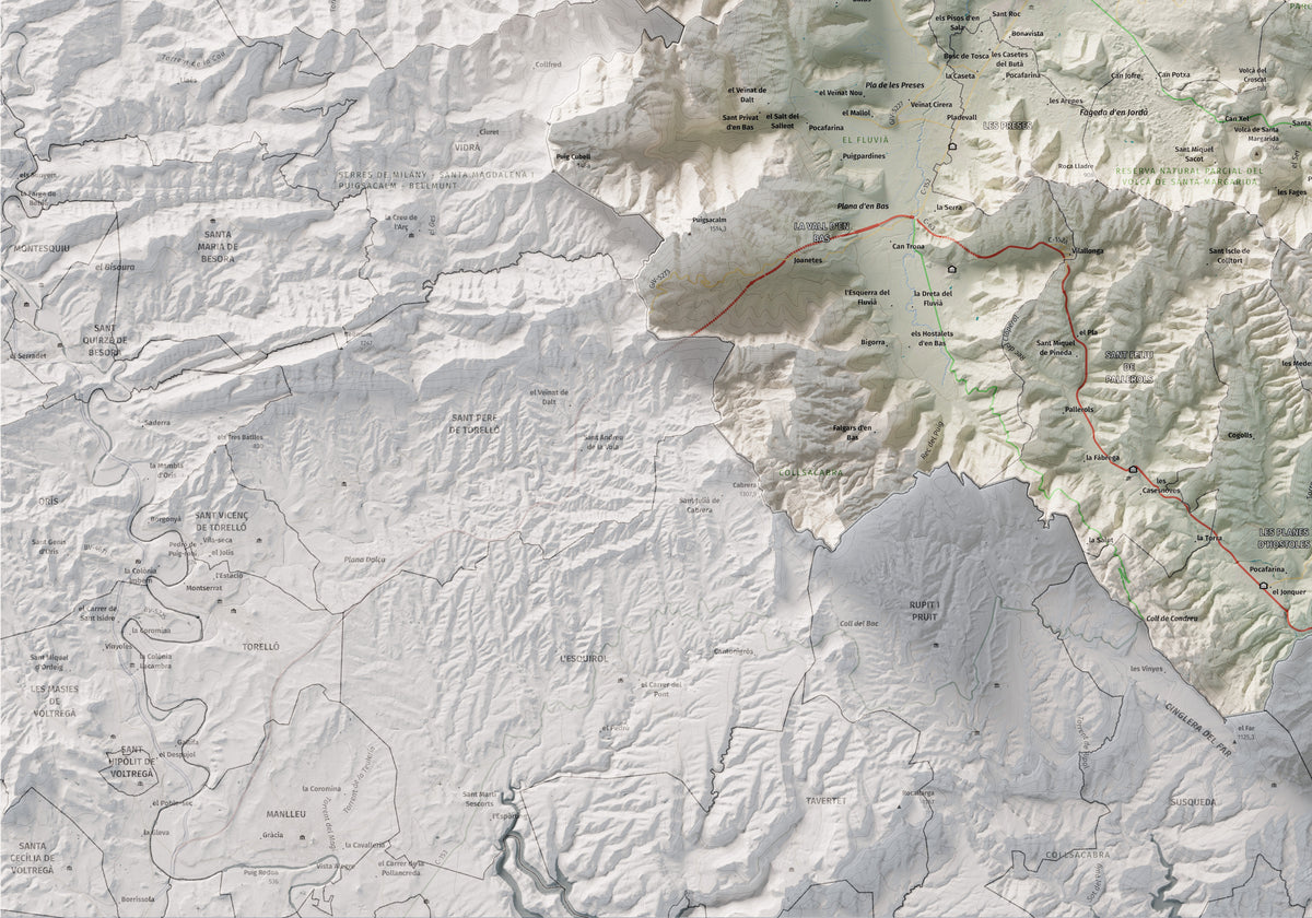 Mapa de relleu de la Garrotxa, amb el territori en color i l’entorn en blanc. Detall de la part inferior esquerra. 70 × 100 cm. Estil Cartogràfic.
