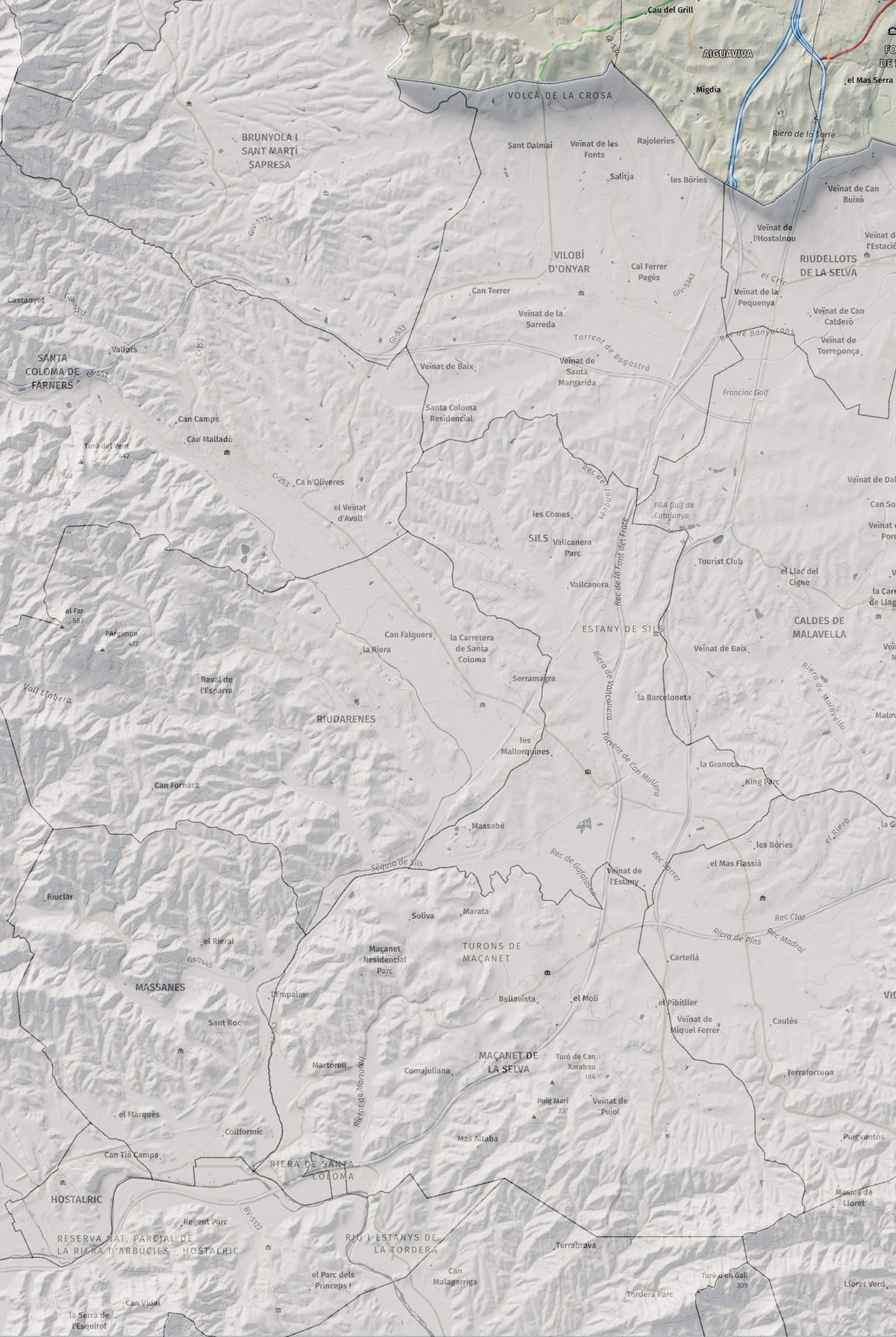 Mapa de relleu del Gironès, amb el territori en color i l’entorn en blanc. Detall de la part inferior esquerra. 61 × 91 cm. Estil Cartogràfic.