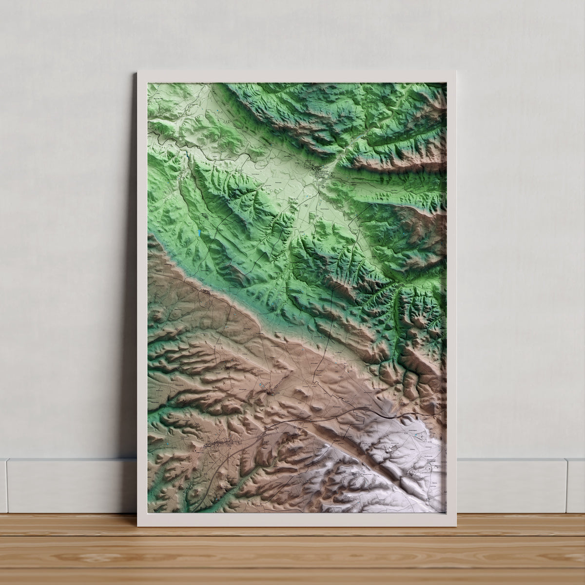 Mapa artístico del relieve de Ivorra, a la Segarra, con 15 km de entorno y base topográfica ICGC. Presentación enmarcada.