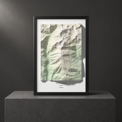 Mapa de relieve de La Carabassa, 2740 m, Cerdanya, lámina 100 Cims de Trobart. Presentación enmarcada. 61 × 91 cm.