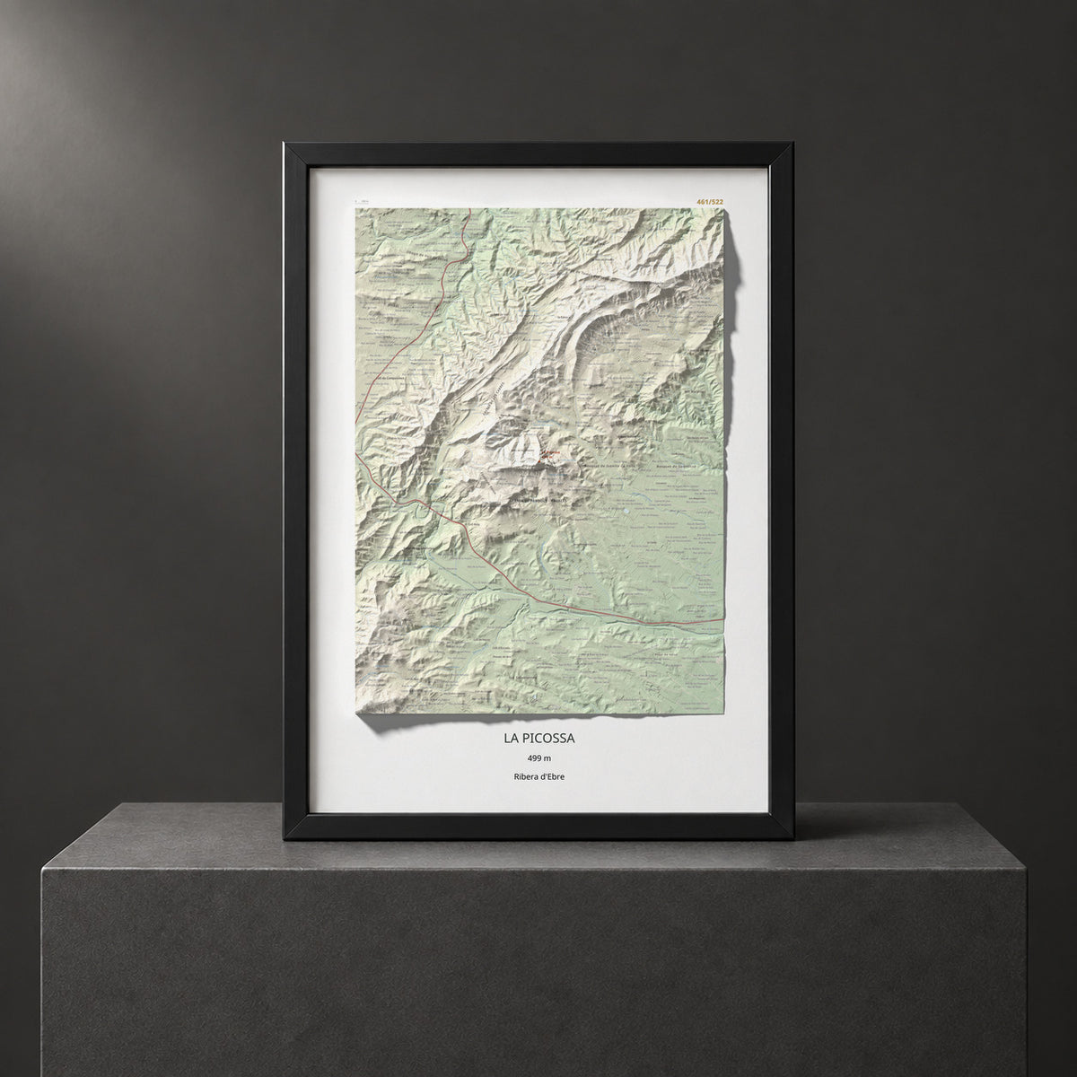 Mapa de relieve de La Picossa, 499 m, Ribera d'Ebre, lámina 100 Cims de Trobart. Presentación enmarcada. 50 × 70 cm.