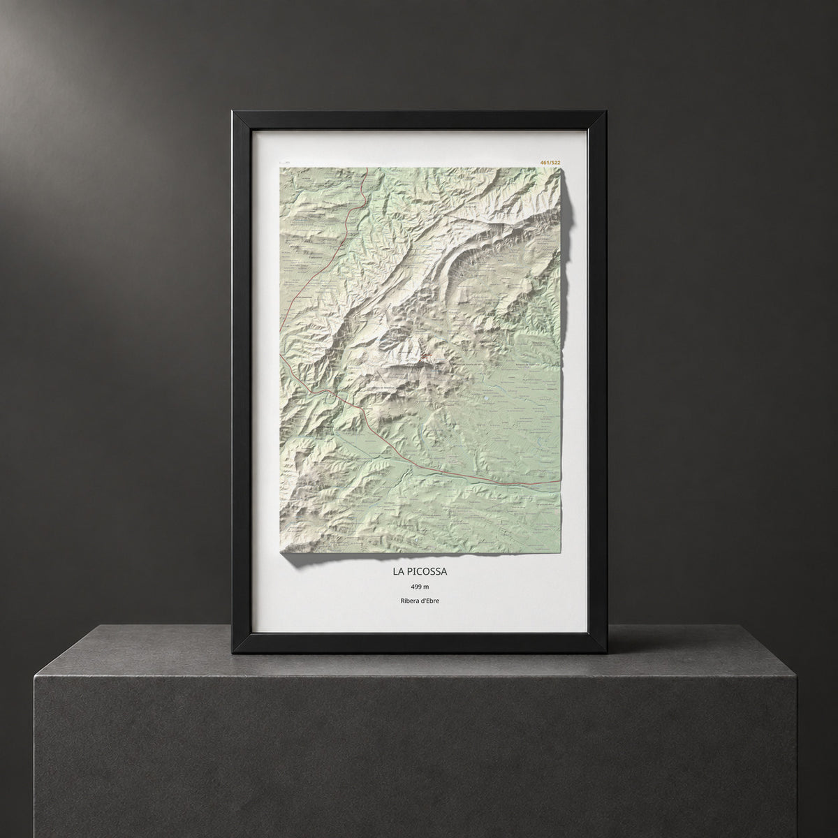 Mapa de relieve de La Picossa, 499 m, Ribera d'Ebre, lámina 100 Cims de Trobart. Presentación enmarcada. 61 × 91 cm.