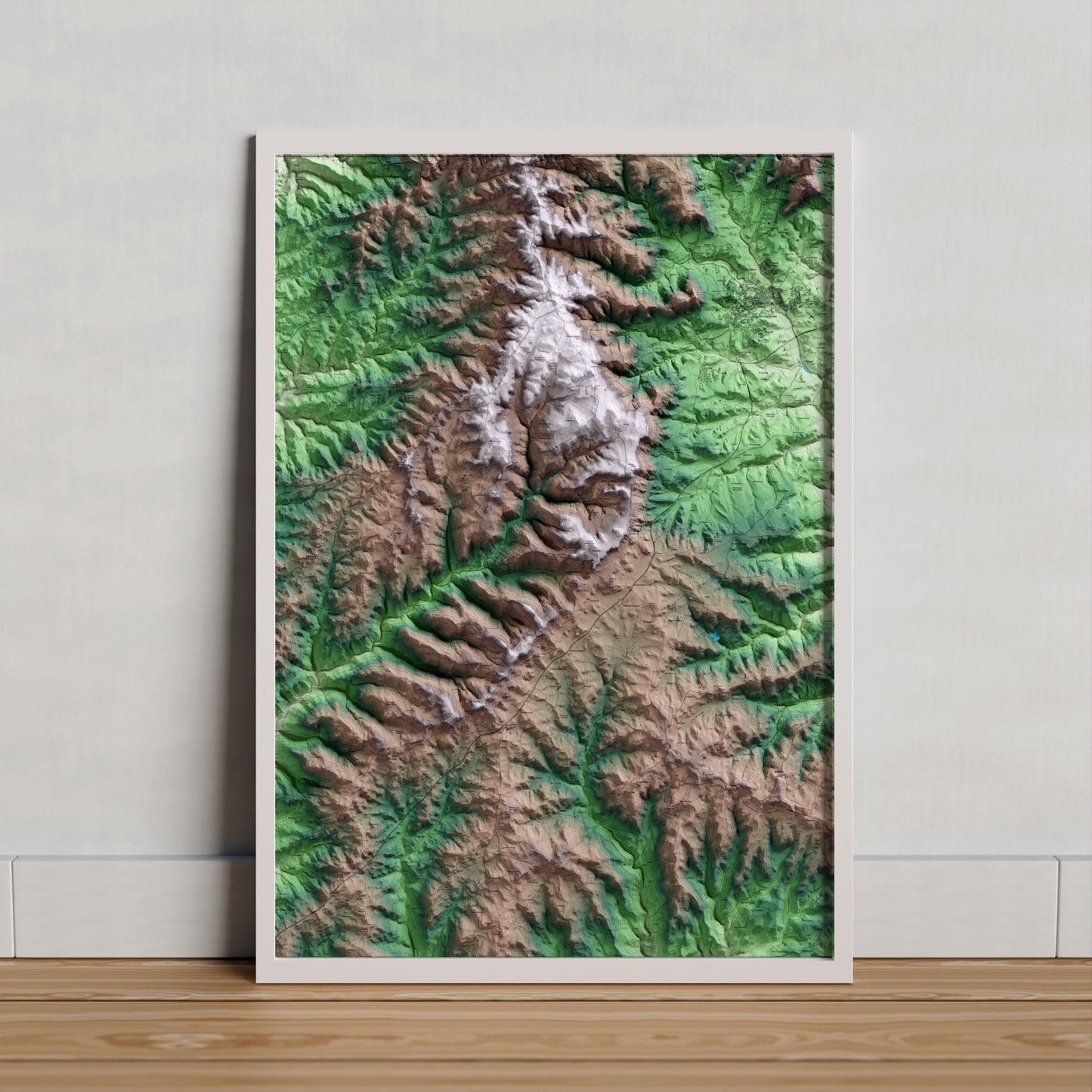 Mapa artístico del relieve de Llobera, al Solsonès, con 15 km de entorno y base topográfica ICGC. Presentación enmarcada.
