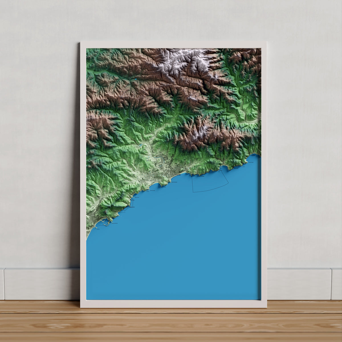 Mapa artístico del relieve de Lloret de Mar, a la Selva, con 15 km de entorno y base topográfica ICGC. Presentación enmarcada.
