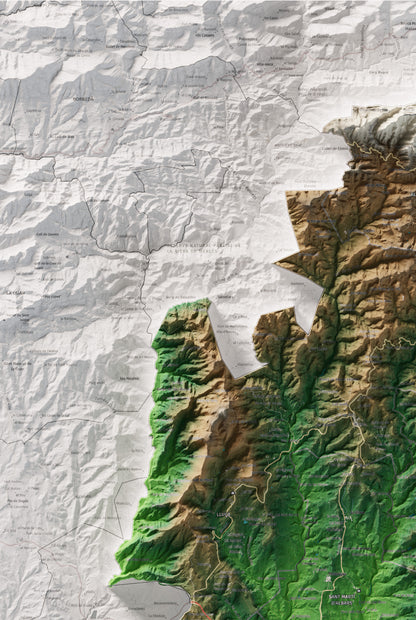 Mapa de relleu del Lluçanès, amb el territori en color i l’entorn en blanc. Detall de la part superior esquerra. 61 × 91 cm. Estil Clàssic.
