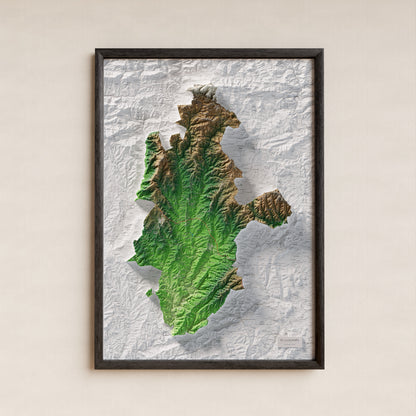 Mapa de relleu del Lluçanès, amb el territori en color i l’entorn en blanc. Presentació amb marc. 70 × 100 cm. Estil Clàssic.