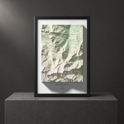 Mapa de relieve de Malh dera Artiga, 2710 m, Val d'Aran, lámina 100 Cims de Trobart. Presentación enmarcada. 61 × 91 cm.