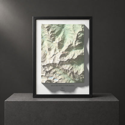 Mapa de relieve de Malh des Pois (la Forcanada), 2883 m, Val d'Aran, lámina 100 Cims de Trobart. Presentación enmarcada. 50 × 70 cm.