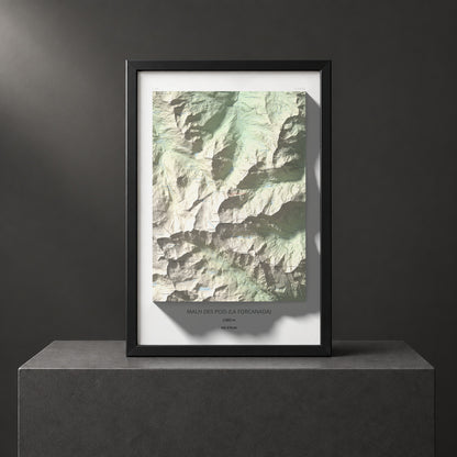 Mapa de relieve de Malh des Pois (la Forcanada), 2883 m, Val d'Aran, lámina 100 Cims de Trobart. Presentación enmarcada. 61 × 91 cm.