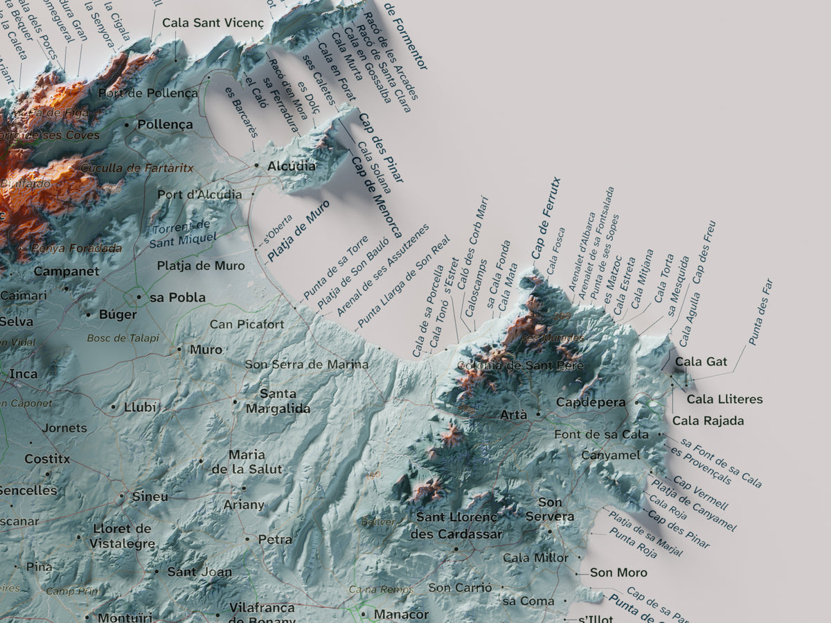 Edició octubre 2026 · Mapa topogràfic de Mallorca, Blau i taronja, 30 × 40 cm: detall de la costa nord-est.