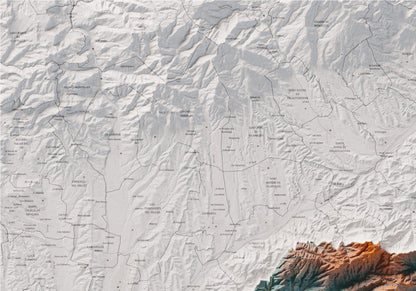 Mapa de relleu del Maresme, amb el territori en color i l’entorn en blanc. Detall de la part superior esquerra. 70 × 100 cm. Estil Blau i taronja.