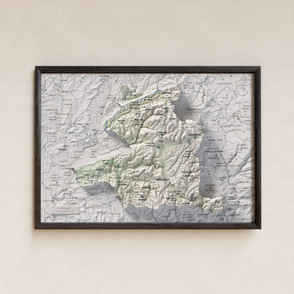 Mapa de relleu del Moianès, amb el territori en color i l’entorn en blanc. Presentació amb marc. 21 × 30 cm. Estil Cartogràfic.