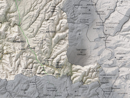 Mapa de relleu del Moianès, amb el territori en color i l’entorn en blanc. Detall de la part inferior dreta. 30 × 40 cm. Estil Cartogràfic.