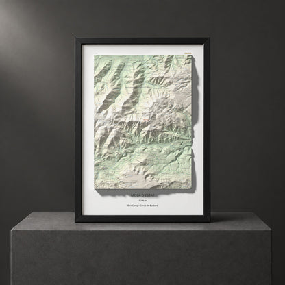 Mapa de relieve de Mola d'Estat, 1136 m, Baix Camp · Conca de Barberà, lámina 100 Cims de Trobart. Presentación enmarcada. 50 × 70 cm.