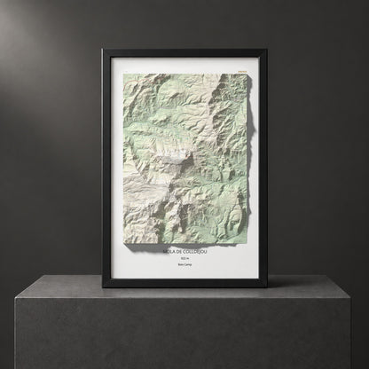Mapa de relieve de Mola de Colldejou, 922 m, Baix Camp, lámina 100 Cims de Trobart. Presentación enmarcada. 61 × 91 cm.