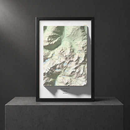 Mapa de relieve de Montardo, 2833 m, Val d'Aran, lámina 100 Cims de Trobart. Presentación enmarcada. 61 × 91 cm.