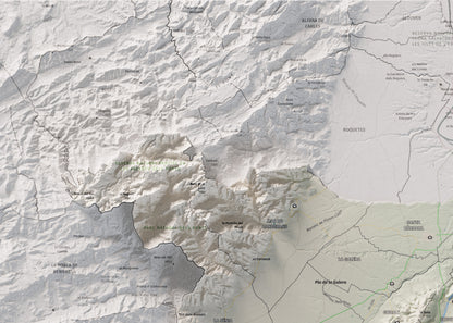 Mapa de relieve del Montsià, con el territorio en color y el entorno en blanco. Detalle de la zona superior izquierda. 50 × 70 cm. Estilo Cartográfico.