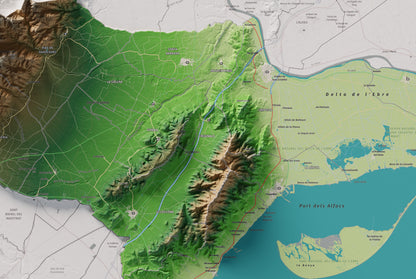 Mapa de relieve del Montsià, con el territorio en color y el entorno en blanco. Detalle de la zona central. 61 × 91 cm. Estilo Clásico.