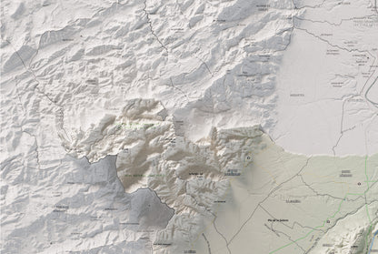 Mapa de relieve del Montsià, con el territorio en color y el entorno en blanco. Detalle de la zona superior izquierda. 61 × 91 cm. Estilo Cartográfico.