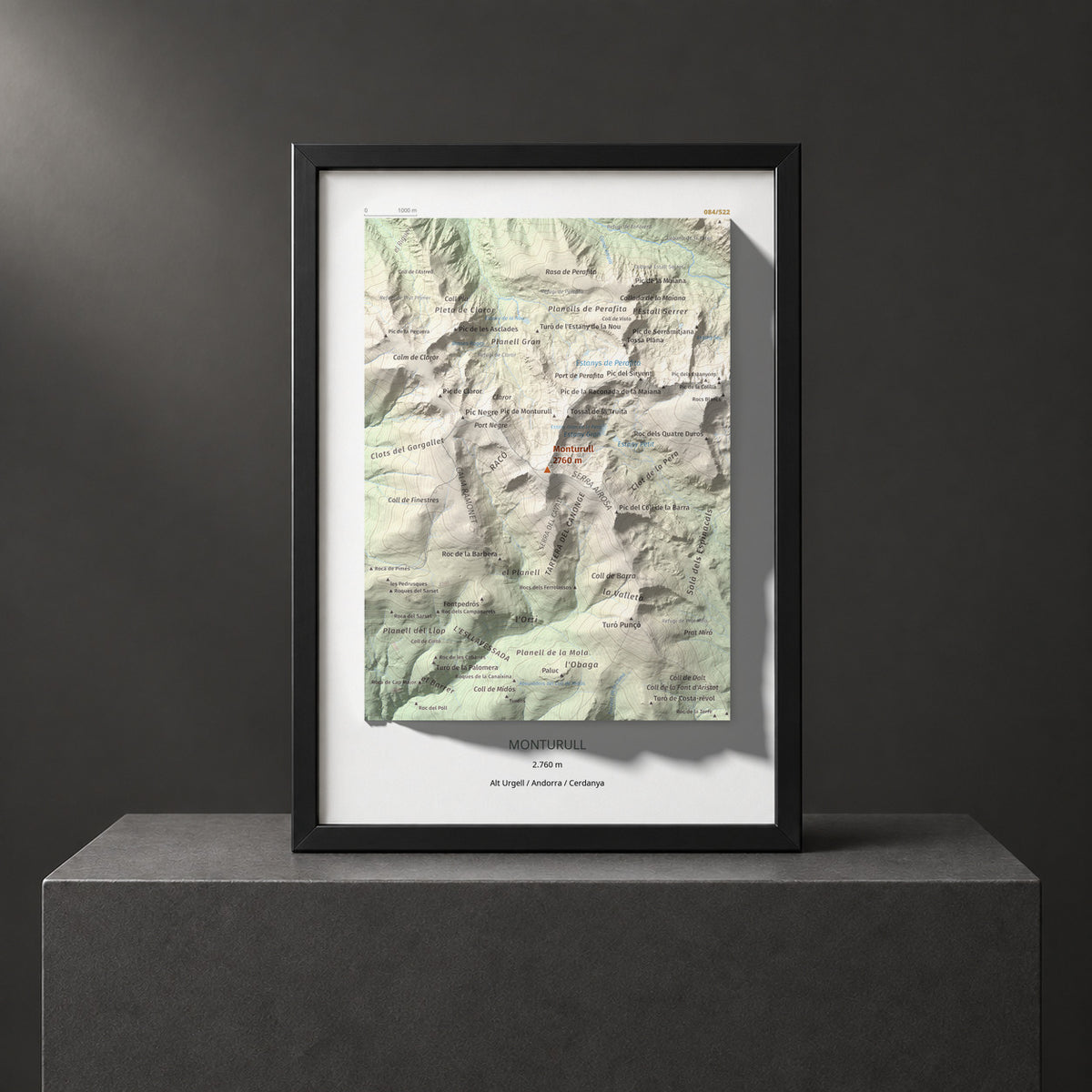 Mapa de relieve de Monturull, 2760 m, Alt Urgell · Andorra · Cerdanya, lámina 100 Cims de Trobart. Presentación enmarcada. 21 × 30 cm.