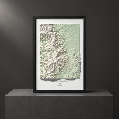 Mapa de relieve de Morral del Cabrafeixet, 753 m, Baix Ebre, lámina 100 Cims de Trobart. Presentación enmarcada. 61 × 91 cm.