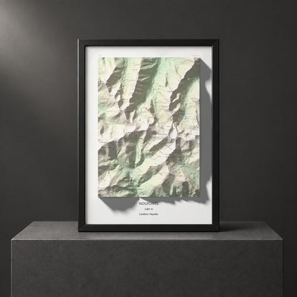 Mapa de relieve de Noufonts, 2861 m, Conflent · Ripollès, lámina 100 Cims de Trobart. Presentación enmarcada. 50 × 70 cm.