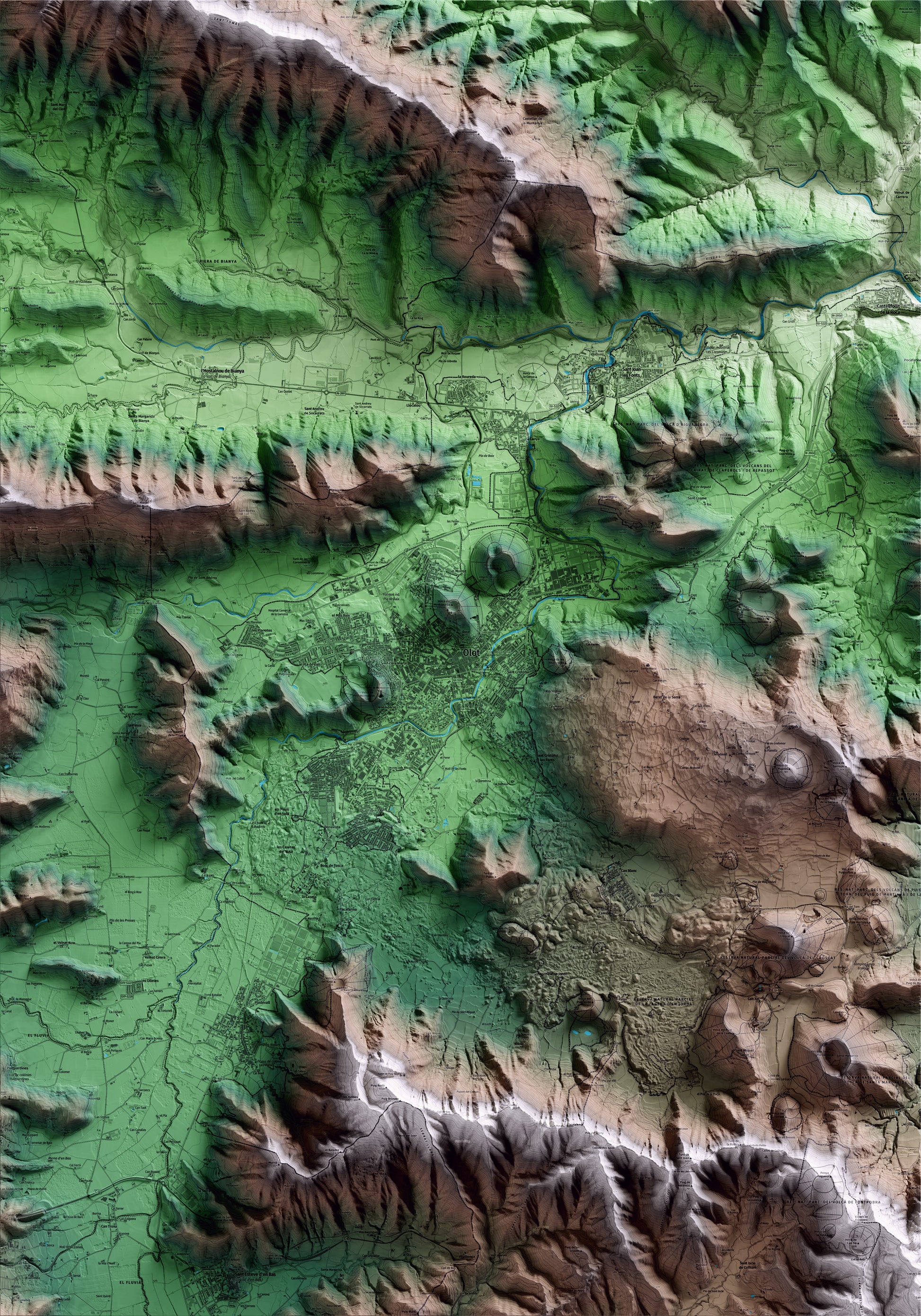 Mapa artístico del relieve de Olot, a la Garrotxa, con 15 km de entorno y base topográfica ICGC
