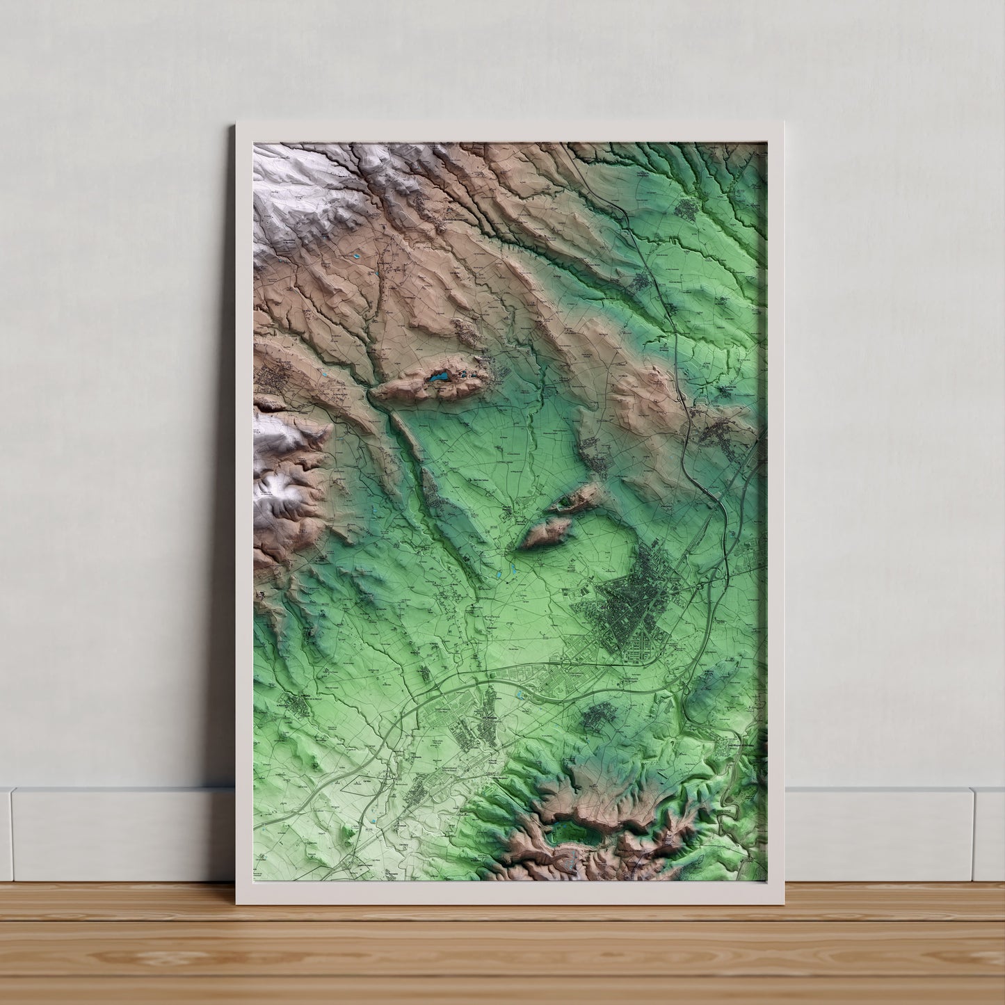 Mapa artístico del relieve de Pacs del Penedès, al Alt Penedès, con 15 km de entorno y base topográfica ICGC. Presentación enmarcada.