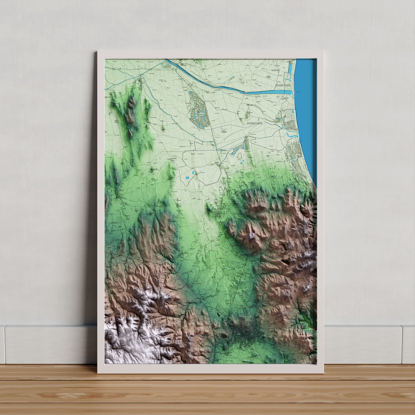 Mapa artístico del relieve de Pals, al Baix Empordà, con 15 km de entorno y base topográfica ICGC. Presentación enmarcada.