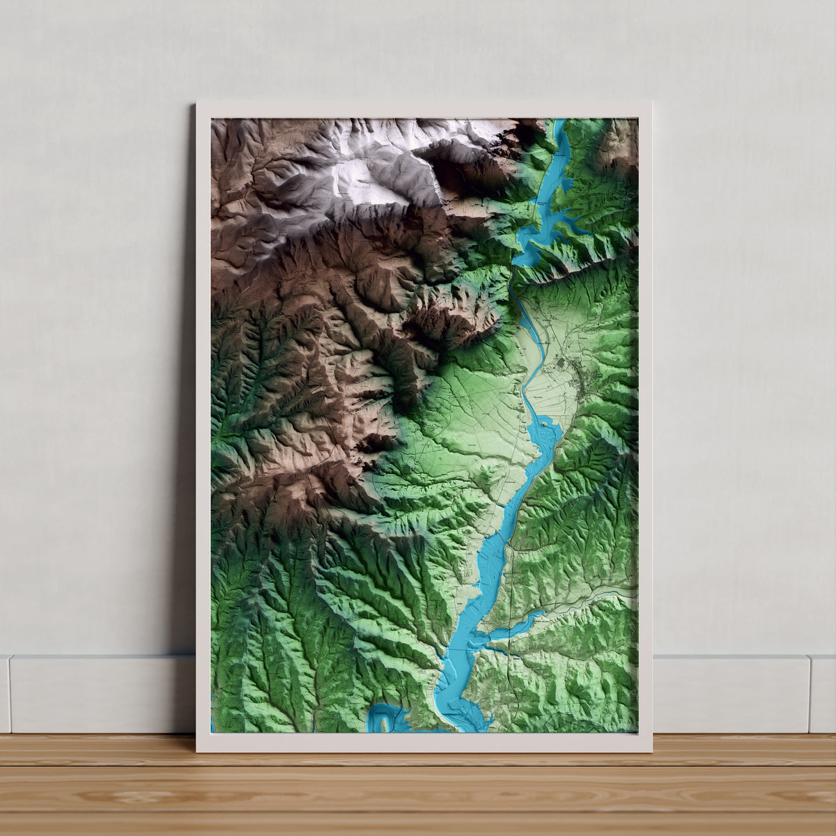 Mapa artístico del relieve de Peramola, al Alt Urgell, con 15 km de entorno y base topográfica ICGC. Presentación enmarcada.