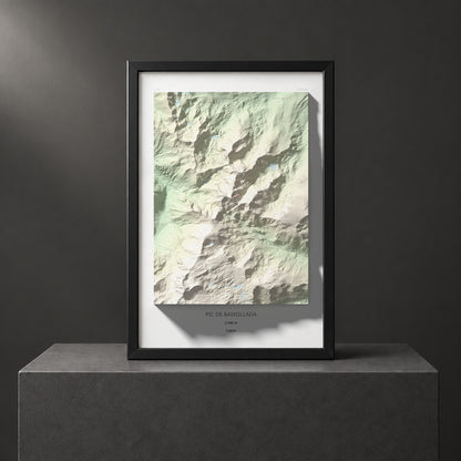 Mapa de relieve de Pic de Baixollada, 2546 m, Capcir, lámina 100 Cims de Trobart. Presentación enmarcada. 61 × 91 cm.