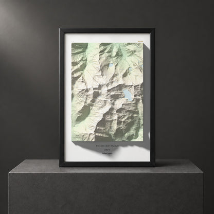 Mapa de relieve de Pic de Certascan, 2853 m, Pallars Sobirà, lámina 100 Cims de Trobart. Presentación enmarcada. 61 × 91 cm.
