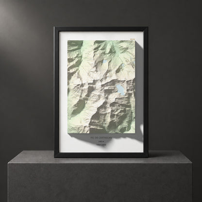 Mapa de relieve de Pic de Certascan, 2853 m, Pallars Sobirà, lámina 100 Cims de Trobart. Presentación enmarcada. 70 × 100 cm.