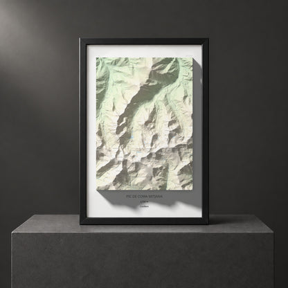 Mapa de relieve de Pic de Coma Mitjana, 2732 m, Conflent, lámina 100 Cims de Trobart. Presentación enmarcada. 61 × 91 cm.