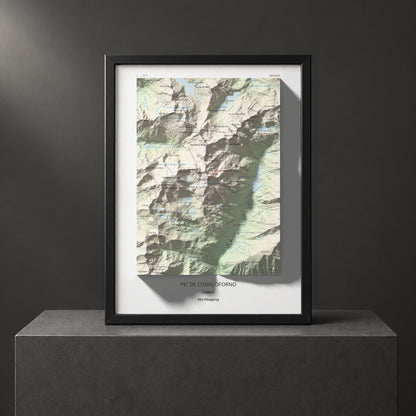 Mapa de relieve de Pic de Comaloforno, 3029 m, Alta Ribagorça, lámina 100 Cims de Trobart. Presentación enmarcada. 30 × 40 cm.