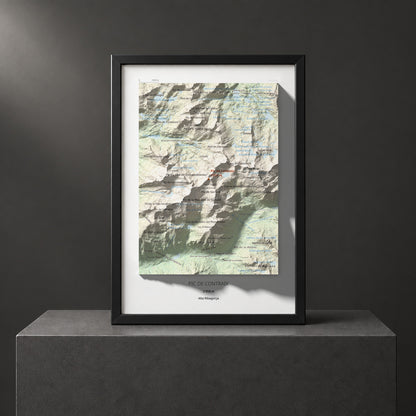 Mapa de relieve de Pic de Contraix, 2958 m, Alta Ribagorça, lámina 100 Cims de Trobart. Presentación enmarcada. 21 × 30 cm.