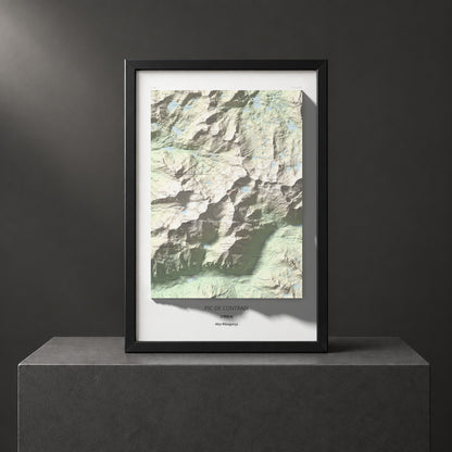 Mapa de relieve de Pic de Contraix, 2958 m, Alta Ribagorça, lámina 100 Cims de Trobart. Presentación enmarcada. 61 × 91 cm.