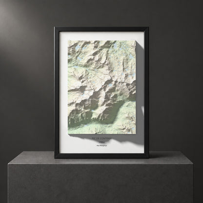 Mapa de relieve de Pic de Contraix, 2958 m, Alta Ribagorça, lámina 100 Cims de Trobart. Presentación enmarcada. 70 × 100 cm.