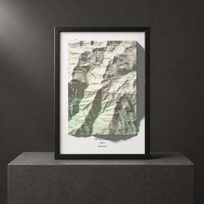 Mapa de relieve de Pic de Llena, 2686 m, Pallars Jussà, lámina 100 Cims de Trobart. Presentación enmarcada. 21 × 30 cm.