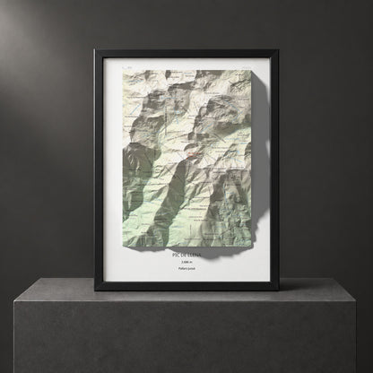Mapa de relieve de Pic de Llena, 2686 m, Pallars Jussà, lámina 100 Cims de Trobart. Presentación enmarcada. 30 × 40 cm.