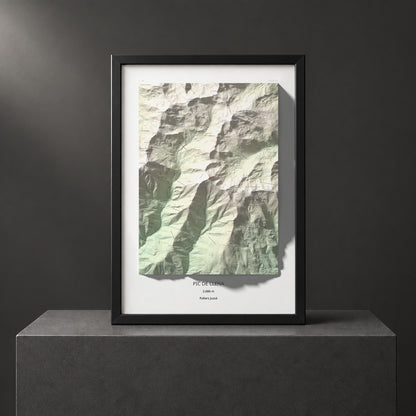 Mapa de relieve de Pic de Llena, 2686 m, Pallars Jussà, lámina 100 Cims de Trobart. Presentación enmarcada. 70 × 100 cm.
