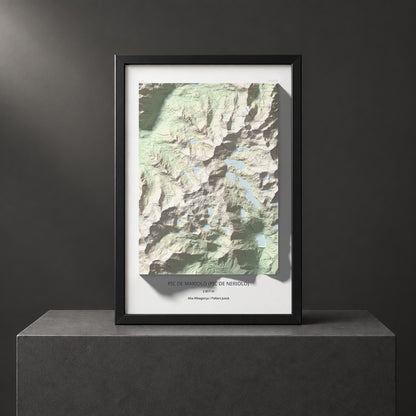 Mapa de relieve de Pic de Mariolo (Pic de Neriolo), 2857 m, Alta Ribagorça · Pallars Jussà, lámina 100 Cims de Trobart. Presentación enmarcada. 61 × 91 cm.