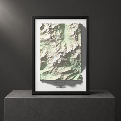 Mapa de relieve de Pic de Medacorba, 2915 m, Andorra · Pallars Sobirà, lámina 100 Cims de Trobart. Presentación enmarcada. 50 × 70 cm.