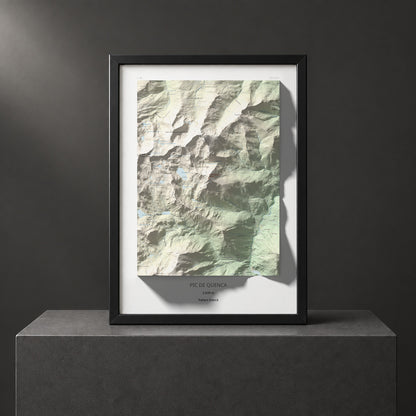 Mapa de relieve de Pic de Qüenca, 2639 m, Pallars Sobirà, lámina 100 Cims de Trobart. Presentación enmarcada. 50 × 70 cm.
