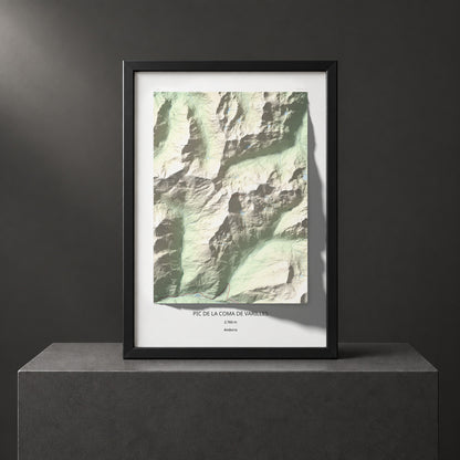 Mapa de relieve de Pic de la Coma de Varilles, 2760 m, Andorra, lámina 100 Cims de Trobart. Presentación enmarcada. 70 × 100 cm.