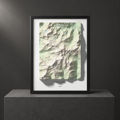 Mapa de relieve de Pic de la Serrera, 2912 m, Andorra, lámina 100 Cims de Trobart. Presentación enmarcada. 30 × 40 cm.