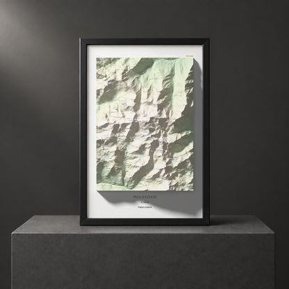 Mapa de relieve de Pica d'Estats, 3144 m, Pallars Sobirà, lámina 100 Cims de Trobart. Presentación enmarcada. 61 × 91 cm.
